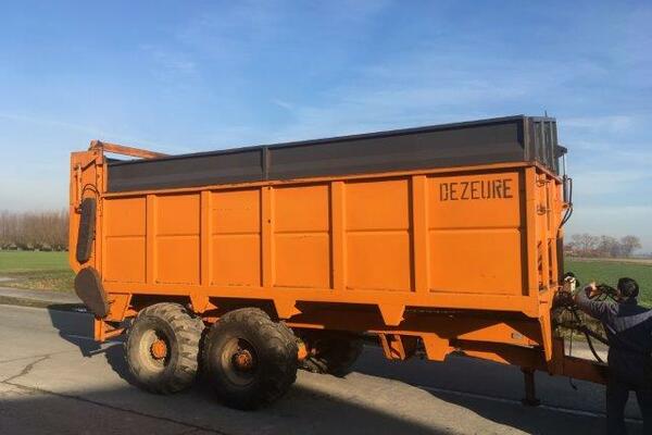 Silagewagen Dezeure